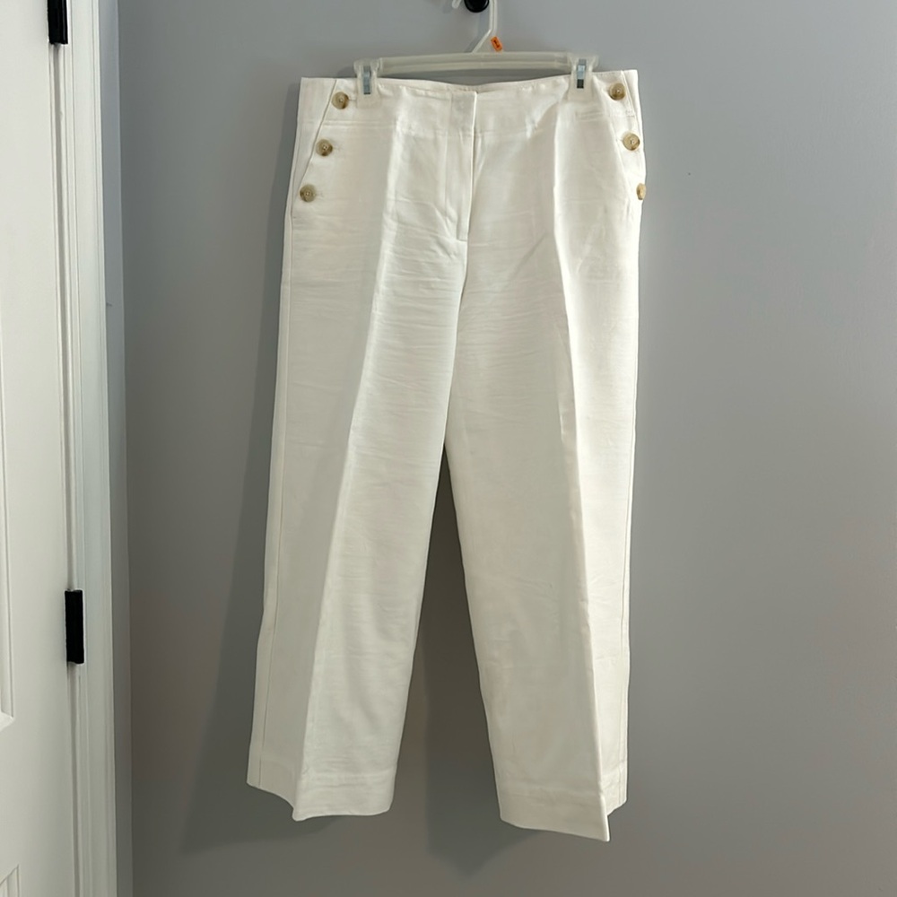 White loft cropped pants